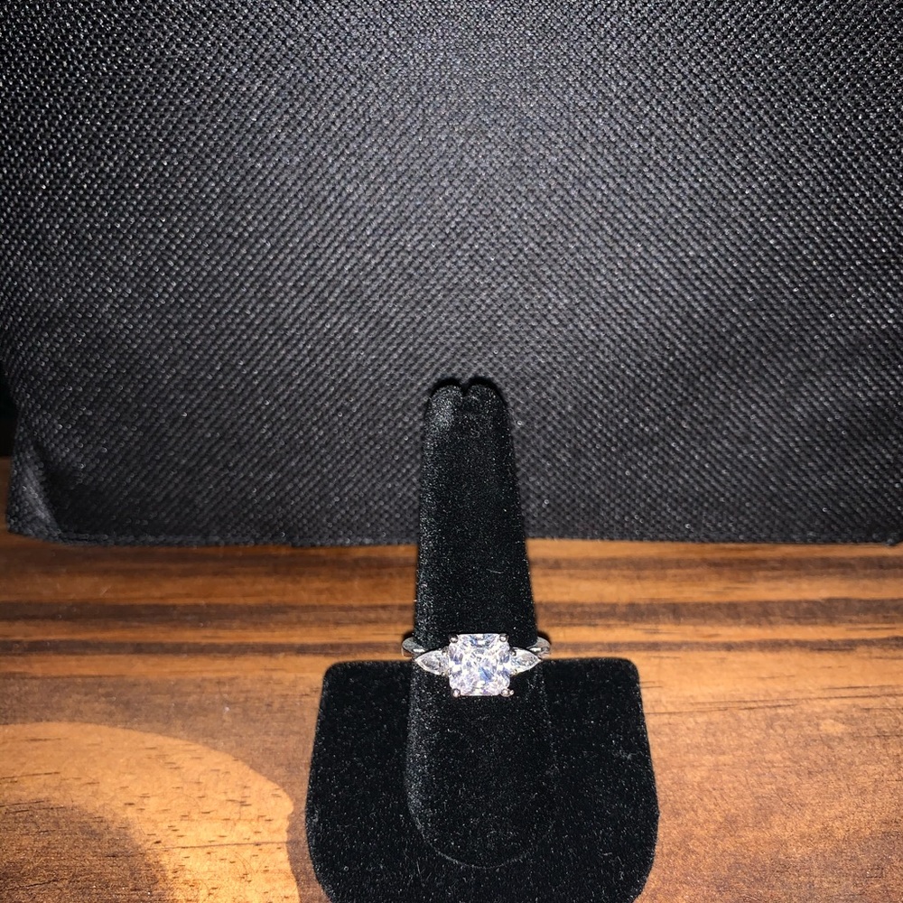 Bling Ring! - image 1